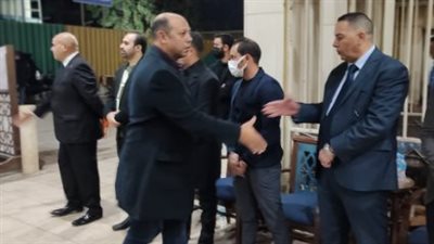  سليمان وطولان وأحمد مرتضى على رأس حضور عزاء والد حمادة أنور