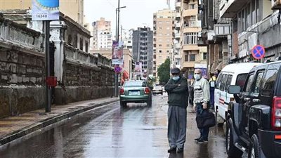 سقوط أمطار متوسطة على محافظة الإسكندرية وطوارئ فى الأحياء