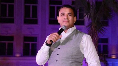 محمود الليثي يرد على اتهامه بالسهر وشرب الخمر | فيديو