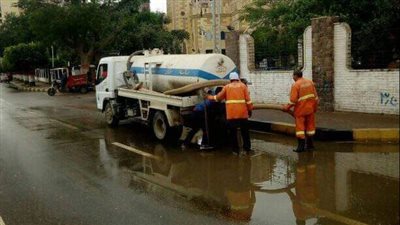 شفط تجمعات مياه الأمطار بالقليوبية | صور 