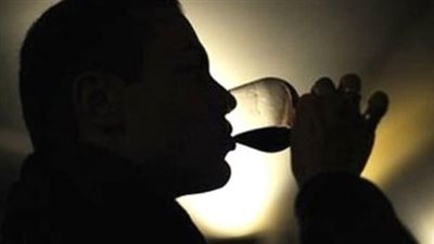 الكحوليات والشماريخ وحرق إطارات السيارات.. مظاهر احتفال في الكريسماس تقود مرتكبيها للسجن