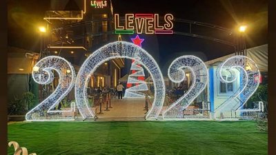 أحدث أشكال شجرة الميلاد وديكورات رأس السنة في 2022|صور