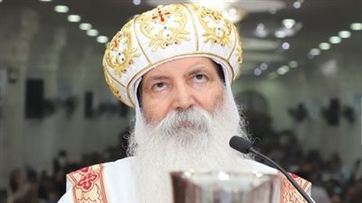 الأنبا إسحق يقبل تكريس ٢٢ راهبة بدير القمص يسى في طما