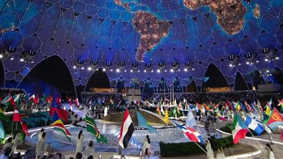 دبى تستعد لاحتفالات رأس السنة.. ومحمد بن راشد ينشر قصيدة 2022| صور