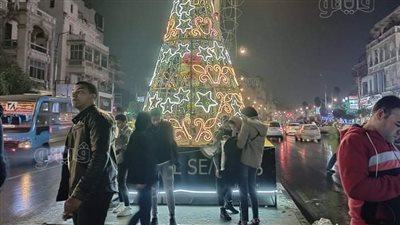 احتفالات برأس السنة في مصر الجديدة رغم الامطار وبرودة الجو|فيديو وصور 