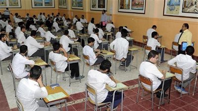 الكويت تكشف حقيقة عودة الدراسة عن بعد