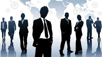 رفع أسعار الفائدة الأمريكية يهدد الاستثمارات.. وخبراء يتوقعون تراجع البورصات وتأثير محدود على المعدن الأصفر