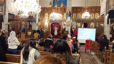 اليوم، محافظ الدقهلية يزور كنائس المحافظة للتهنئة بعيد الميلاد المجيد