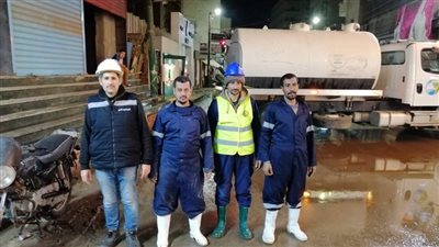 مياه أسيوط: مهمات السلامة والصحة المهنية جزء أساسي من أدوات احتواء أزمة الأمطار 