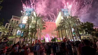 في أجواء مبهجة.. 25 صورة ترصد احتفالات رأس العام 2022 حول العالم