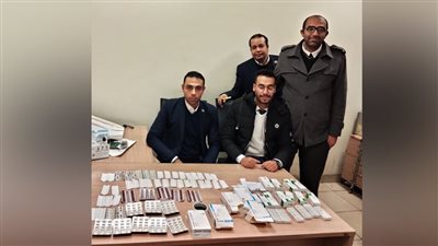 المحاولة الثانية في العام الجديد.. ضبط أقراص مخدرة بحوزة راكبين بمطار القاهرة
