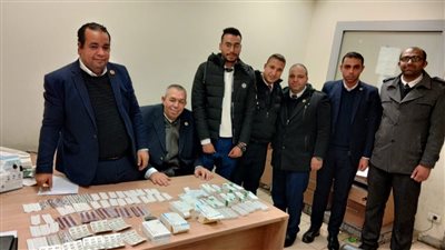 إحباط 4 محاولات لتهريب مستحضرات تجميل وأقراص مخدرة بمطار القاهرة