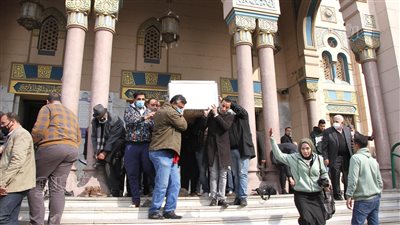 شاهد.. أداء صلاة الجنازة على جابر عصفور بمسجد صلاح الدين في المنيل