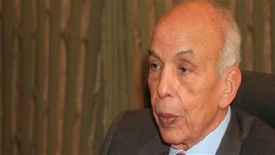 إبراهيم نافع.. مسيرة عملاق الصحافة في أروقة صاحبة الجلالة 