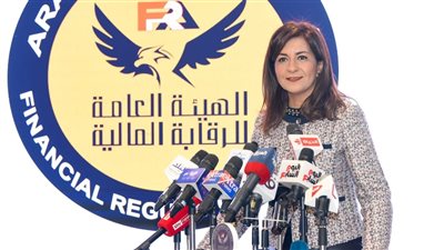 وزيرة الهجرة: بدء تطبيق أول تأمين للمصريين العاملين والمقيمين بالخارج اليوم