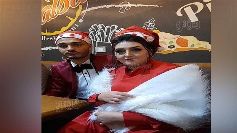 عروسان بملابس بابا