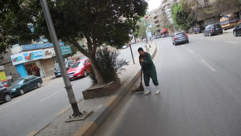 حملة نظافة بالشارع