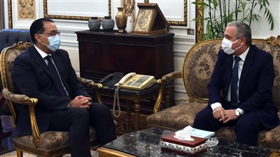 أبرز الملفات في لقاء مصطفى مدبولي ورئيس الوطنية للصحافة.. الحكومة: الدولة تقدر دور الصحفيين