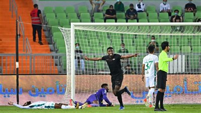 الشباب يفوز على الأهلي 3/4 في مباراة مثيرة بالدوري السعودي