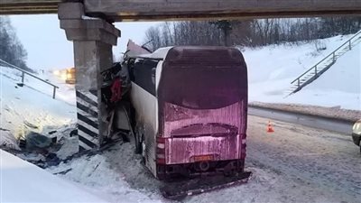 مقتل وإصابة 20 شخصًا في حادث سير بروسيا | صور