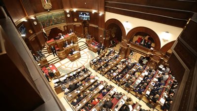 الشيوخ يوافق مبدئيا على مشروع قانون العمل.. ورفع الجلسة نصف ساعة