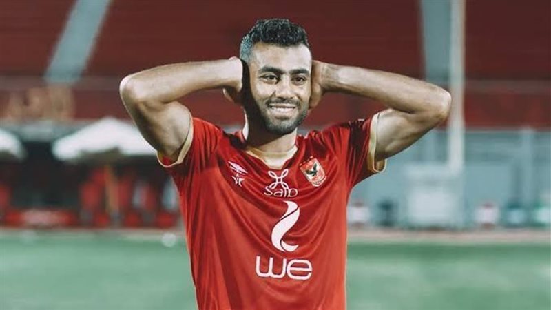 حسام حسن لاعب النادي