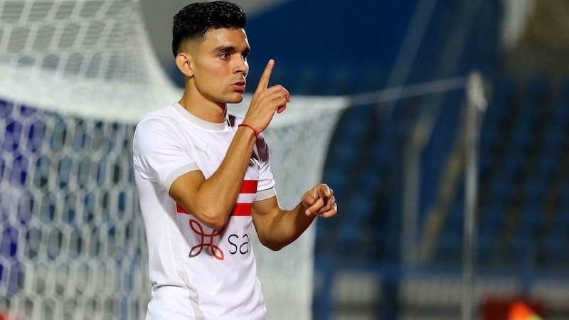 أشرف بن شرقي لاعب