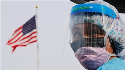 خبير أوبئة أمريكي يطلق تحذيرًا جديدا بشأن تفشي أوميكرون بالولايات المتحدة