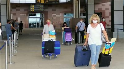 مدير مطار الغردقة: عودة الرحلات بعد انتهاء العاصفة الثلجية