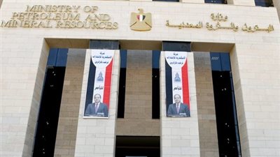 شركات البترول تبدأ تنفيذ زيادات مكافأة نهاية الخدمة