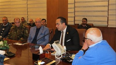 رئيس هيئة الرعاية الصحية يلتقي محافظ بورسعيد لمتابعة إنشاءات مستشفى السلام