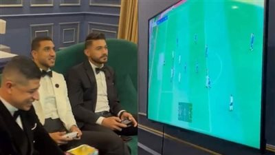 رامي ربيعة يلعب بلاي ستيشن في حفل زفافه | فيديو