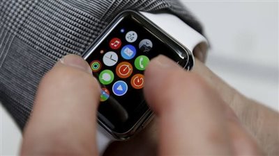 ساعة آبل تنقذ حياة امرأة دفنها زوجها حية