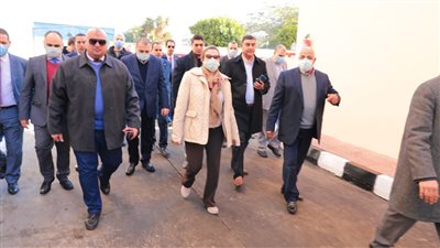 وزيرة البيئة تتفقد وحدة معالجة مياه الصرف الصناعي بإحدى شركات الصناعات الغذائية