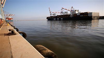 اختطاف سفينة شحن إماراتية في اليمن.. والتحالف العربي يتوعد الحوثي 