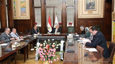 وزير الزراعة يبحث الإسراع في تنفيذ تكليفات الرئيس السيسي بتنمية الثروة السمكية 