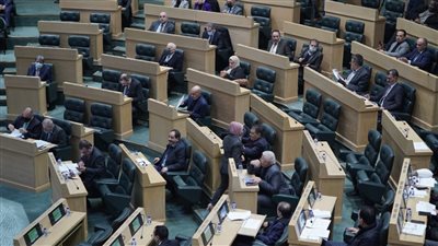 البرلمان الأدرني يقر تعديلا دستوريا يمنح الملك صلاحية الإرادة المنفردة 