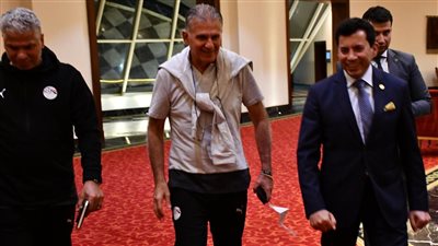 وزير الرياضة يلتقي الجهاز الفني للمنتخب استعدادا للمشاركة بأمم أفريقيا |صور