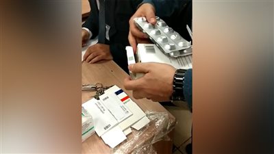 وضعها داخل كيس شيكولاته.. إحباط تهريب أدوية باهظة الثمن بمطار القاهرة