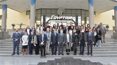 مصر للطيران تستضيف طلاب جامعة السوربون بفرنسا