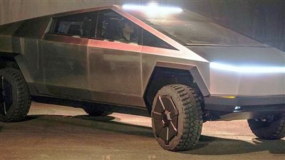 تسلا تسجل أرقاما قياسية في مبيعات 2021.. وتبحث مواجهة أزمة أشباه الموصلات