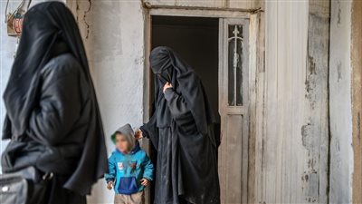 السويد تحاكم امرأة دفعت طفلها للانضمام لداعش للمرة الأولي في تاريخها