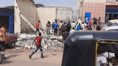 إصابة شخصين حاولا إخراج جثث ضحايا انهيار مبني تجاري في جوبا