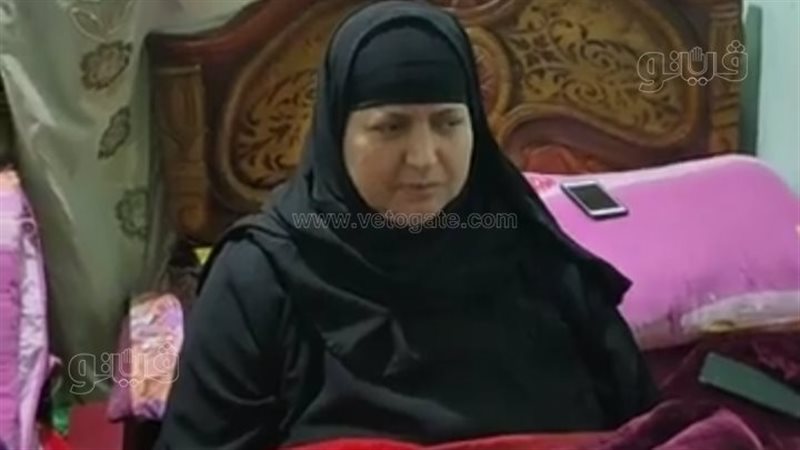 والدة بسنت