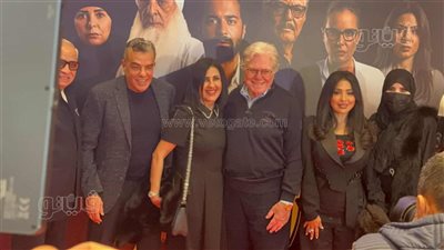 حسين فهمي ونجلاء بدر وكريم السبكي يحتفلون بعرض فيلم الملحد