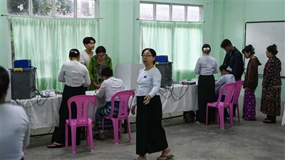 بدء التصويت في أول انتخابات تشهدها بورما منذ انقلاب 2021