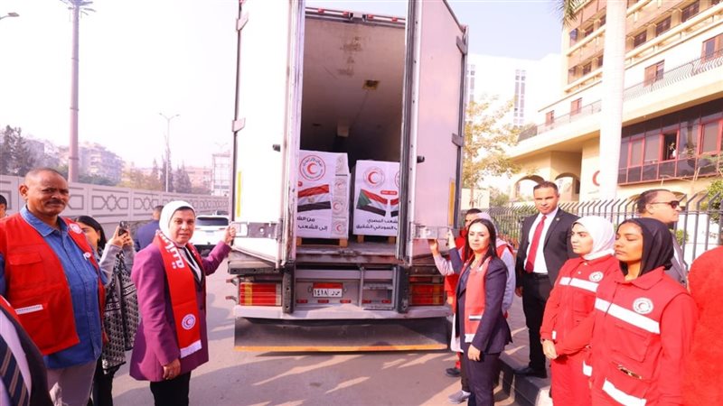 قافلة مساعدات إنسانية