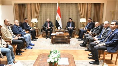 أشرف صبحي يناقش خطة تطوير منتخبات رفع الأثقال استعدادًا لأولمبياد لوس أنجلوس