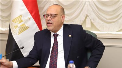 وزير العمل يبحث مع مركز بحوث وتطوير الفلزات سبل التعاون المشترك