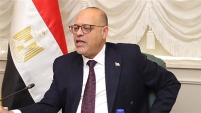 منها قواعد عمل الأجانب وإغلاق المنشآت، 4 قرارات جديدة لوزارة العمل